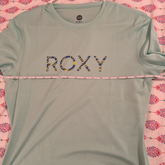 Roxy rash guard. Size L - Picture 5 of 5